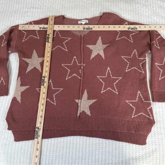 Newbury Kustom Womens M Oversized Pink Tan Star Pullover Sweater Medium Weight - Picture 10 of 11